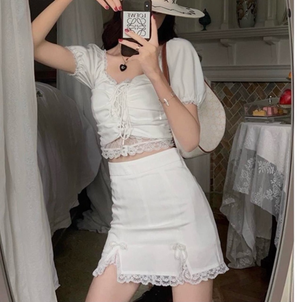 Elegant White Lace Trim Skirt